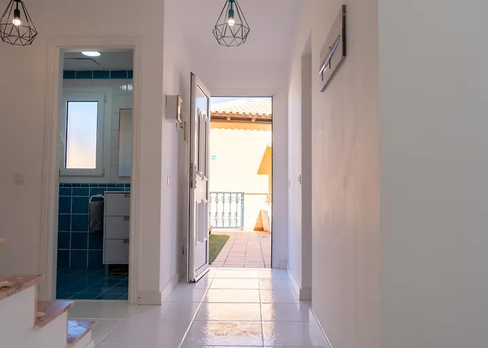 Stars Seaview Villa *